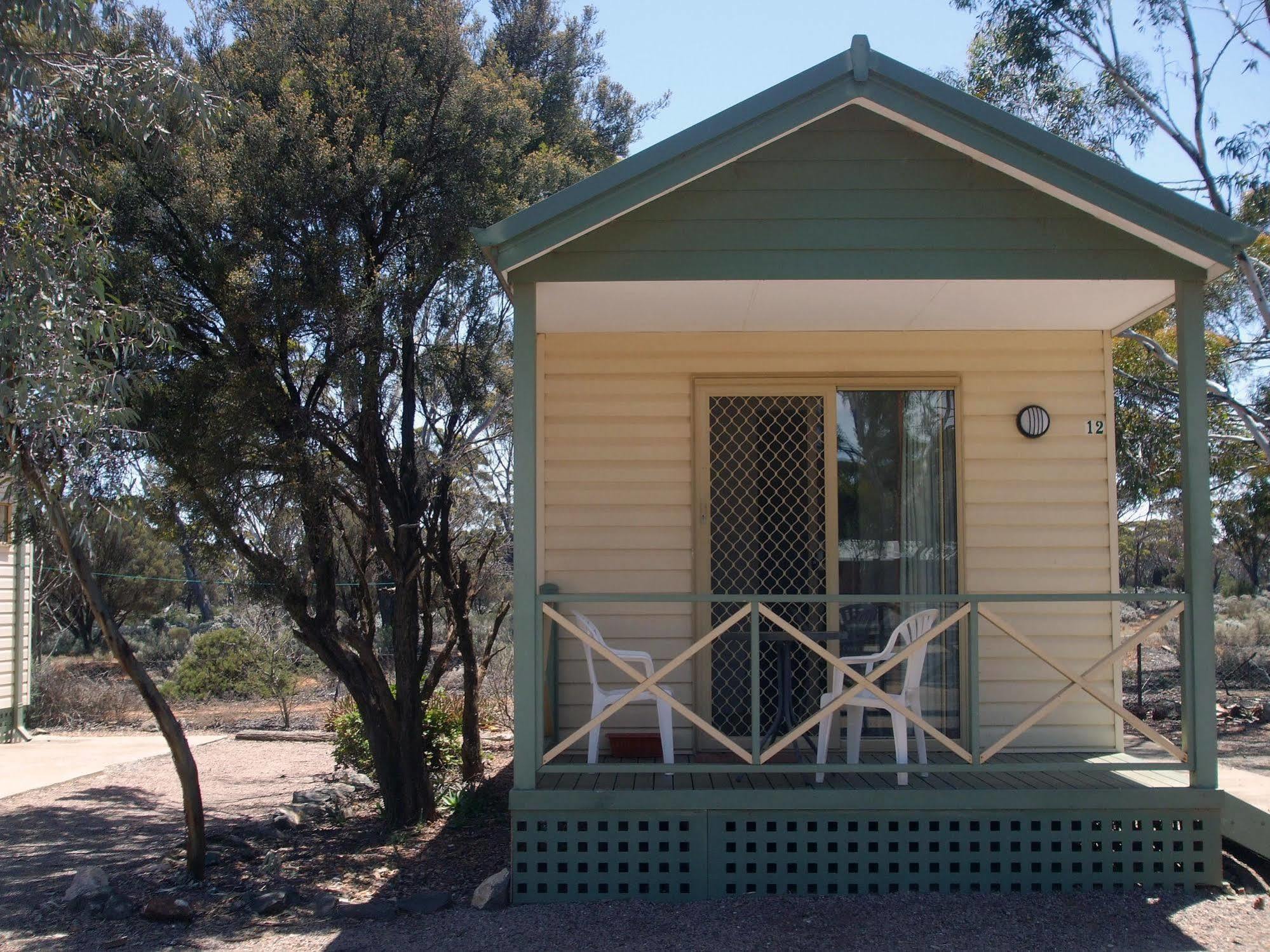 Acclaim Gateway Caravan Park Dundas Exterior photo